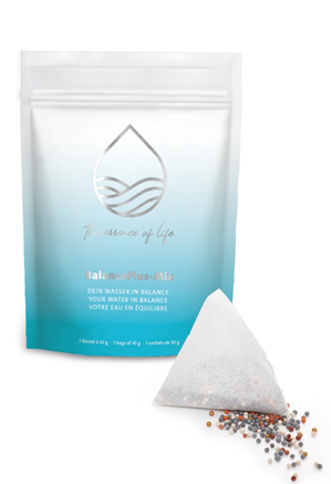 Verpakking van Energetix BalancePlus-Mix met drie zakjes gevuld met kleurrijke mineralen en keramische ballen, ontworpen om drinkwater te verrijken en in balans te brengen.